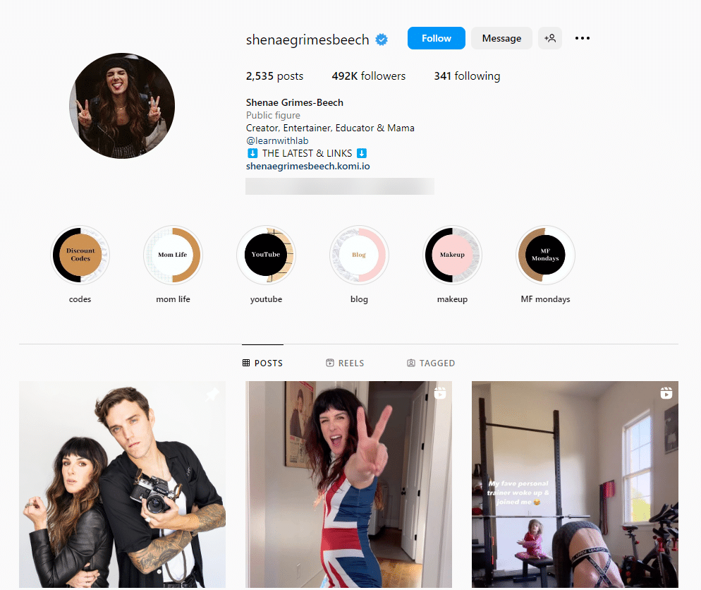 shenae grimes beech: macroinfluencer
